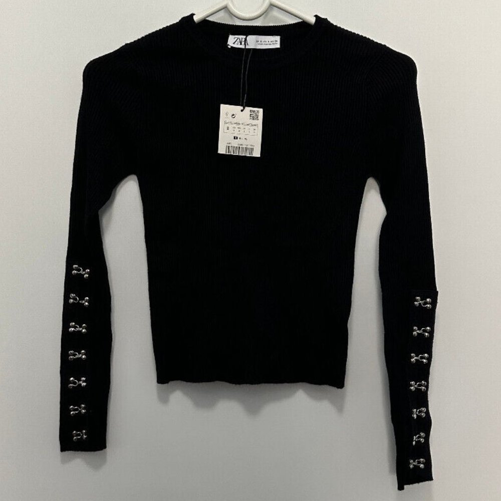 Zara Black Sweater With Hook and Loop‎ Long Sleeves Size S